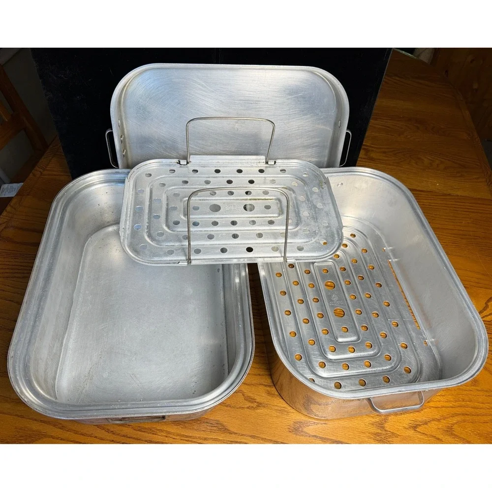 Vintage Wear-Ever Aluminum Roaster Steamer Set: No 825-LR 825-FR Made in USA